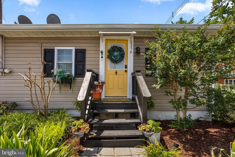 8256 D St, Chesapeake Beach, MD 20732 - #3
