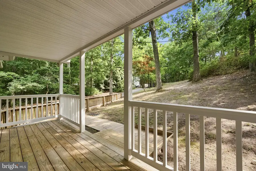 410 Hawthorne Ct, Lusby, MD 20657 - #3