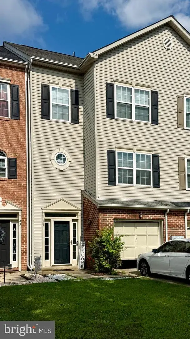 394 Cambridge Pl, Prince Frederick, MD 20678 - #3