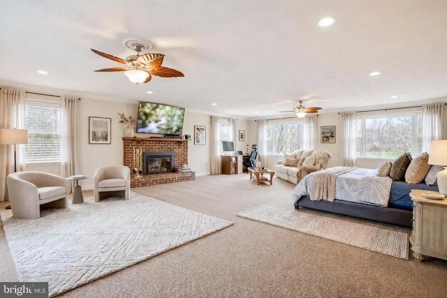 7290 Southern Maryland Blvd, Owings, MD 20736 - #3