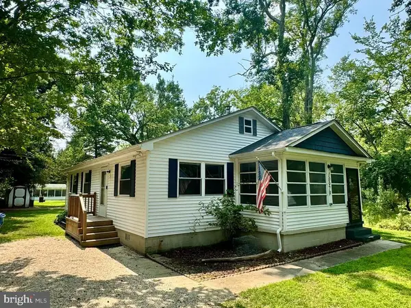 10979 Elm Dr, LUSBY, MD 20657