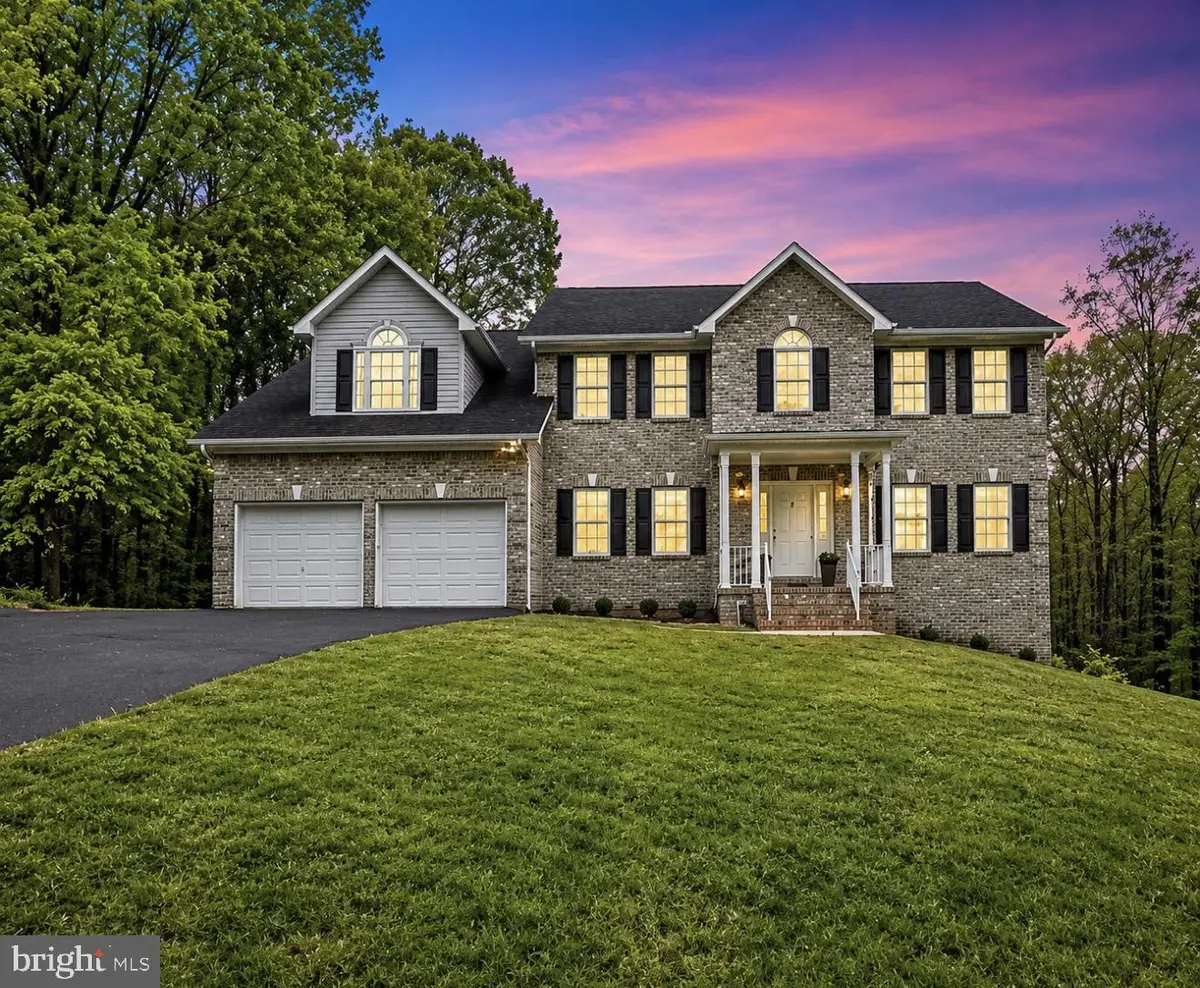 4220 Weeping Willow Ln, Huntingtown, MD 20639 - #1