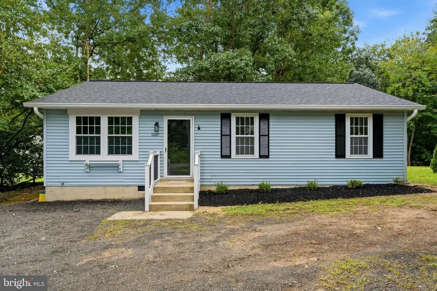 520 Laurel Dr, Lusby, MD 20657 - #2
