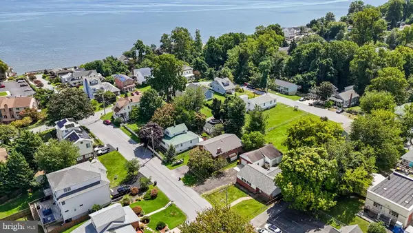 3905 17th St, CHESAPEAKE BEACH, MD 20732