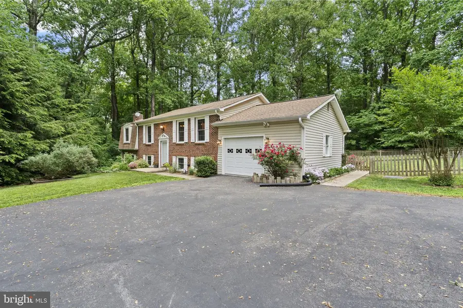 8819 Lafayette Dr, Owings, MD 20736 - #2