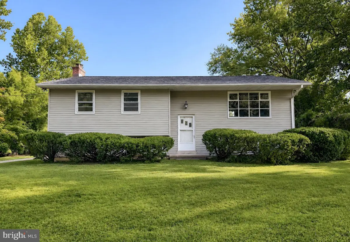 9814 Old Solomons Island Rd, Owings, MD 20736 - #1