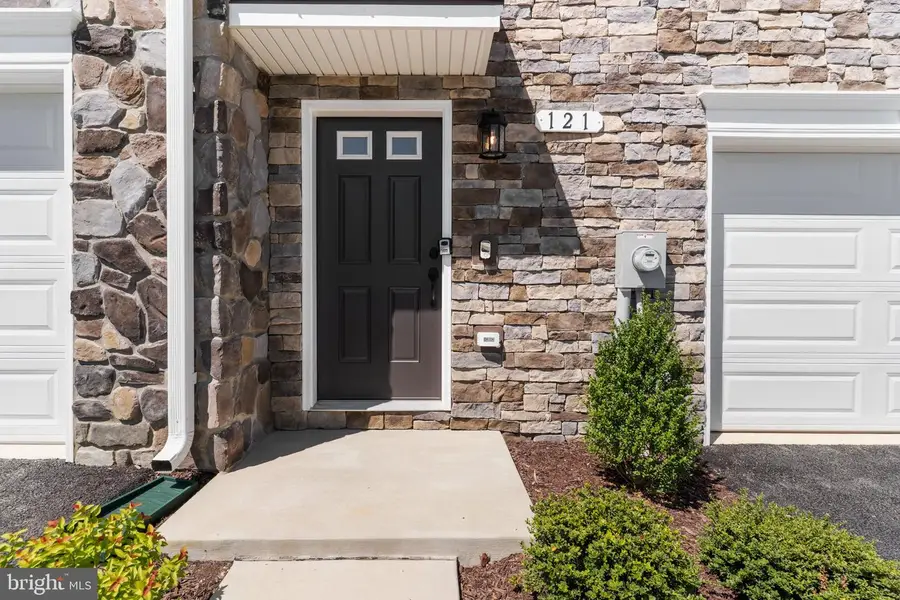 121 Potomac Ct, Prince Frederick, MD 20678 - #2