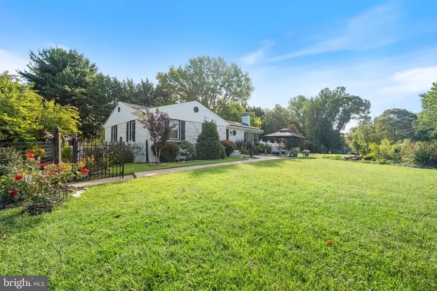 11140 Little Cove Point Rd, Lusby, MD 20657 - #2