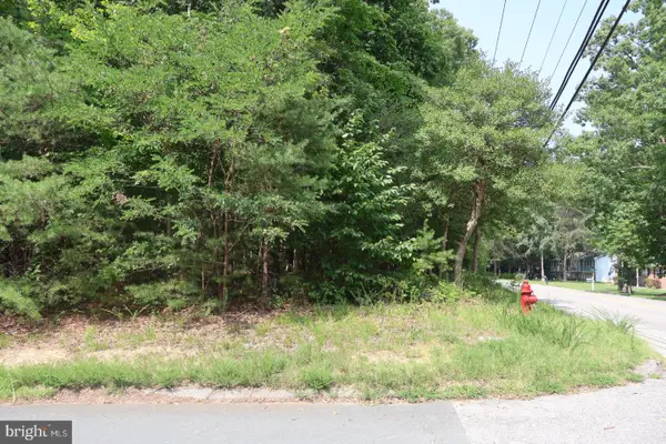 Address Withheld By Seller, LUSBY, MD 20657