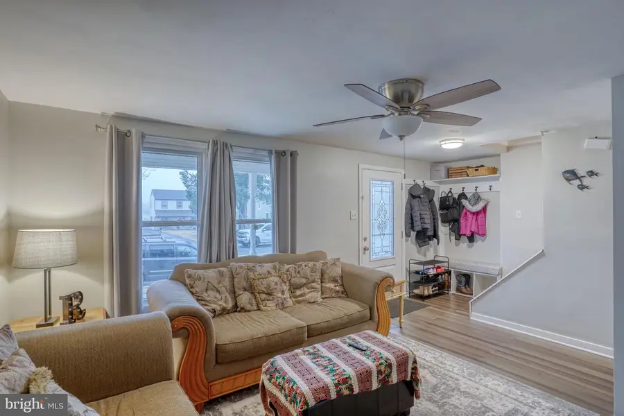 409 Biddle St, Chesapeake City, MD 21915 - #3