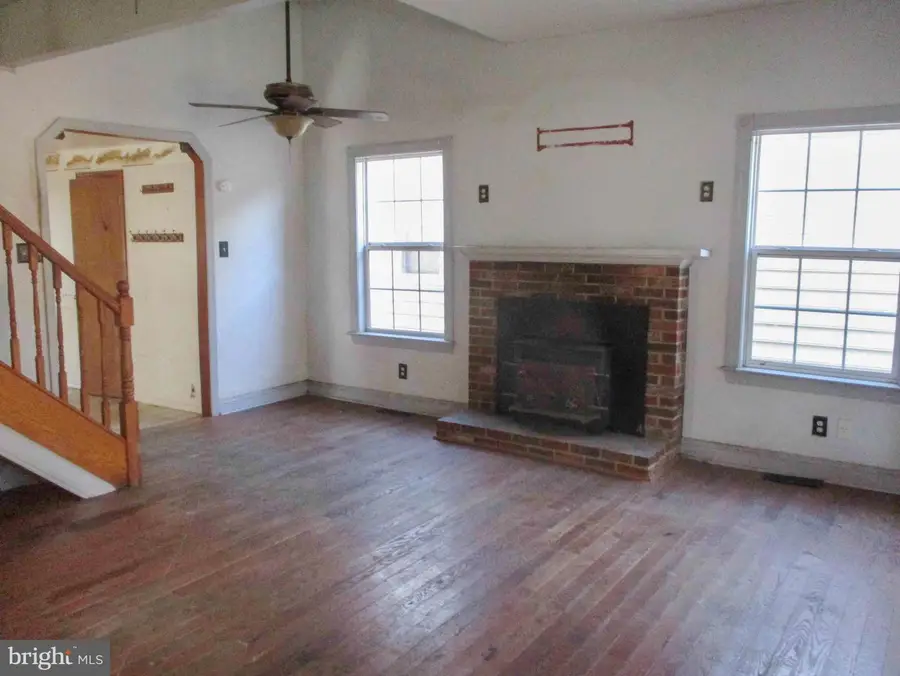 159 Park Dr, Earleville, MD 21919 - #3