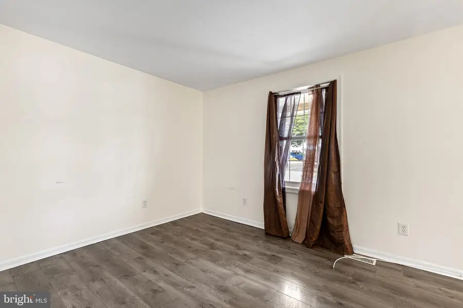 144 Cathedral St, Elkton, MD 21921 - #3