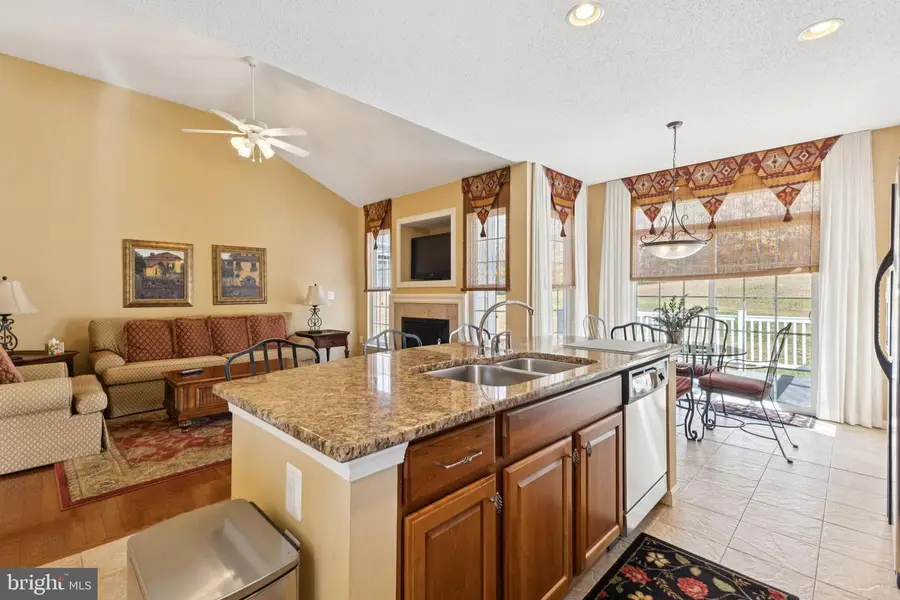 136 Hawthorne Greene Cir, La Plata, MD 20646 - Image #3