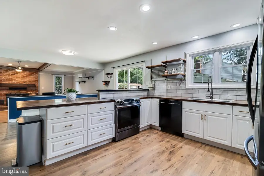 507 Scarlet Oak Rd, La Plata, MD 20646 - Image #2