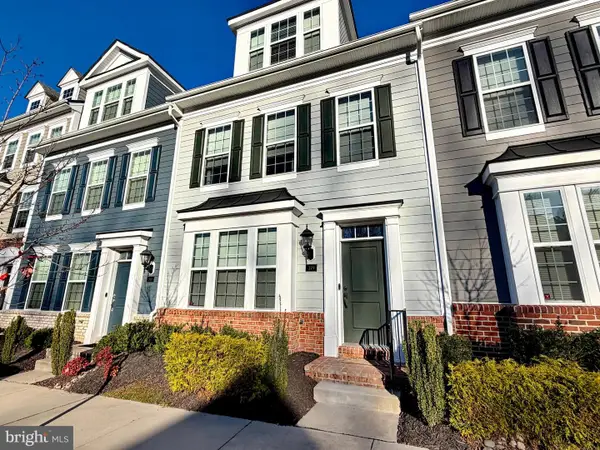 379 Buckeye Cir, LA PLATA, MD 20646