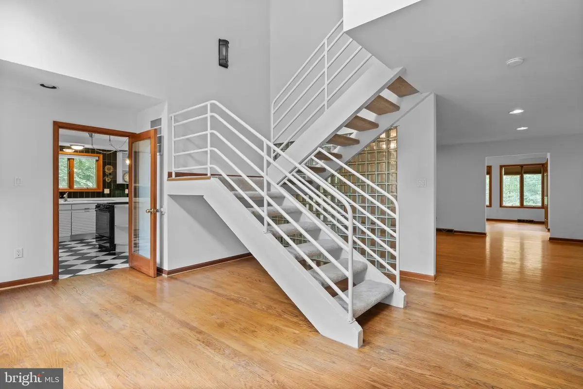 8095 Plowden Dr, La Plata, MD 20646 - Image #1