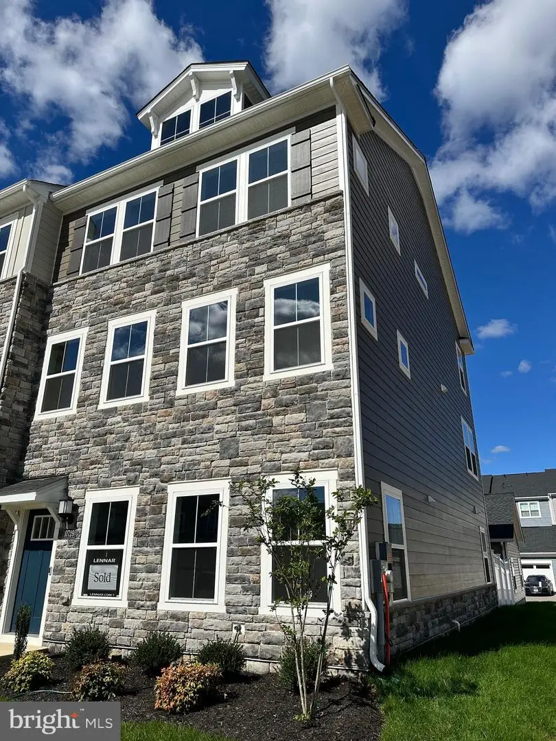 10689 Millport St, White Plains, MD 20695 - Image #2