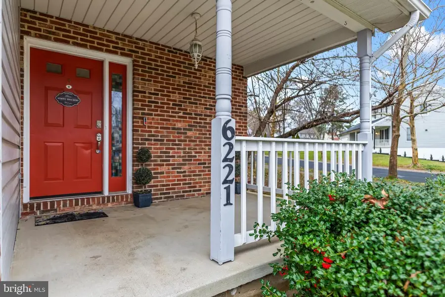 6221 Polar Bear Ct, Waldorf, MD 20603 - Image #3