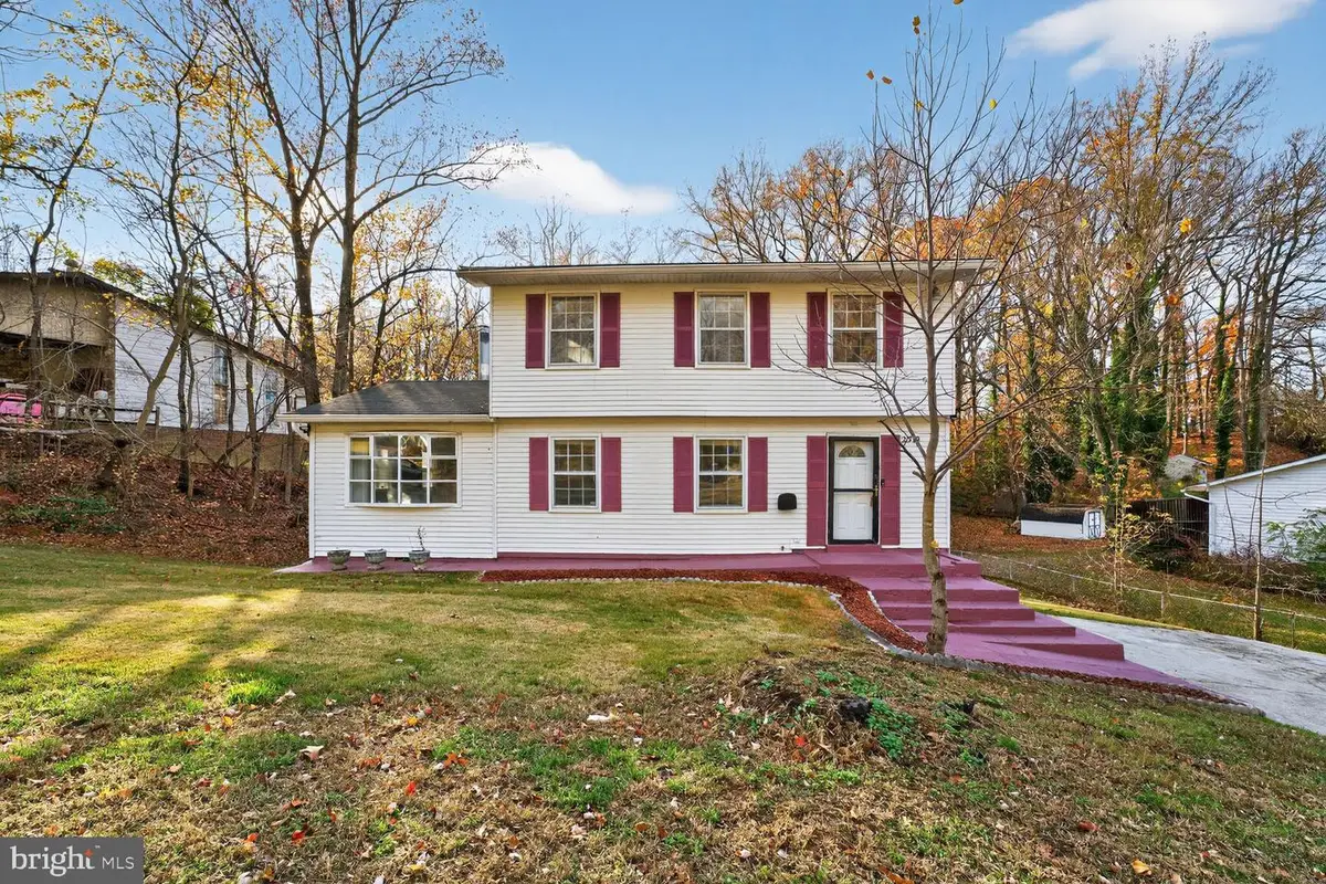 2319 Woodberry Dr, Bryans Road, MD 20616 - Image #1