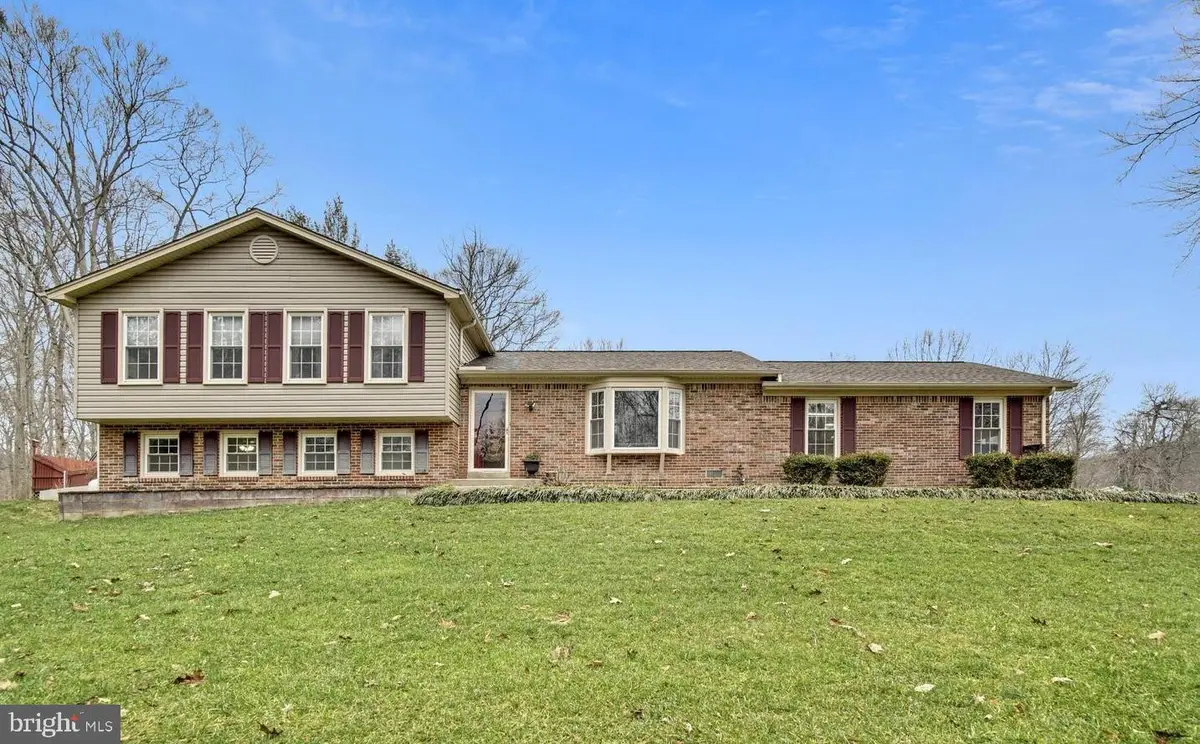 9230 Mimosa Dr, La Plata, MD 20646 - Image #1
