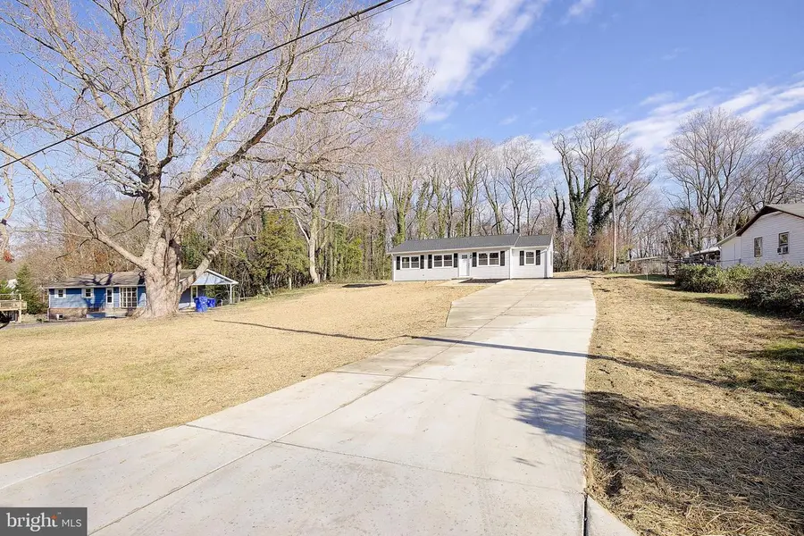 7926-b Wicker Ln, La Plata, MD 20646 - Image #3