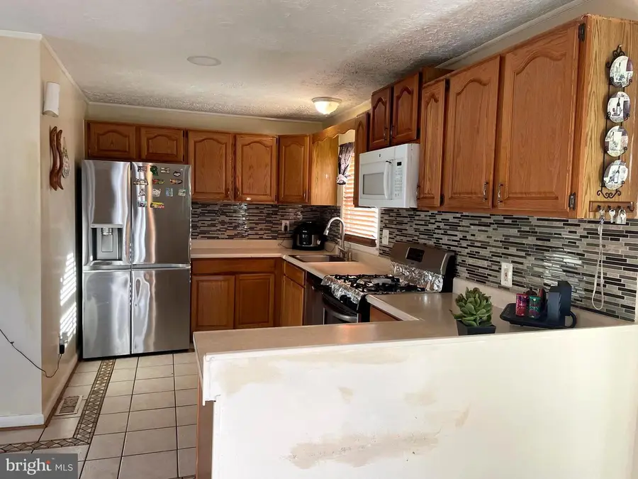 209 Garner Ave, Waldorf, MD 20602 - Image #2