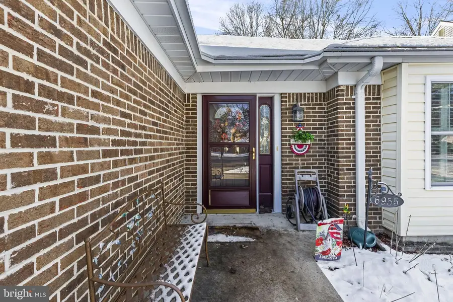 6955 Cony Ct, Waldorf, MD 20603 - Image #2