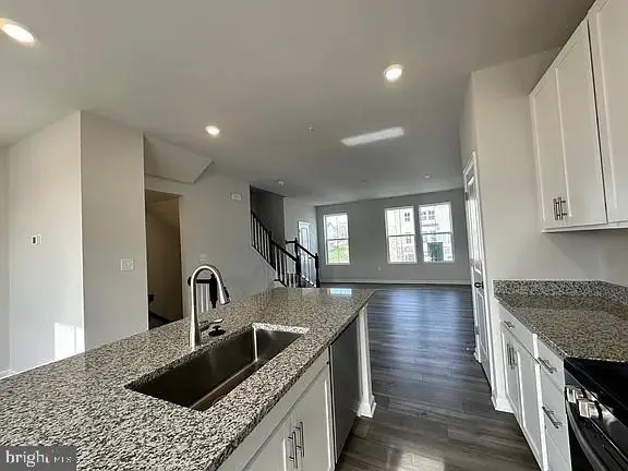 10997 Barnard Pl, White Plains, MD 20695 - Image #2