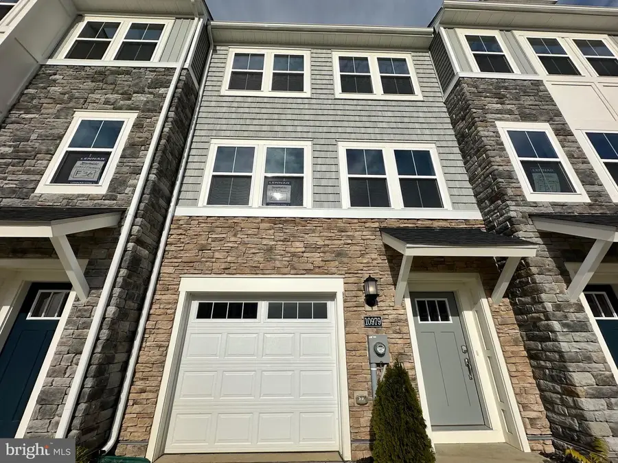 10984 Barnard Pl, White Plains, MD 20695 - Image #2