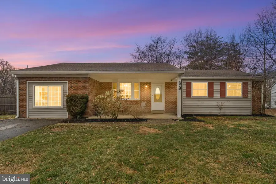 10702 Westwood Ln, Waldorf, MD 20601 - Image #2