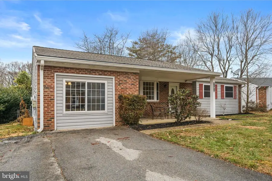 10702 Westwood Ln, Waldorf, MD 20601 - Image #3