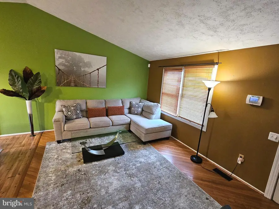 2017 Bainbridge Ct, Waldorf, MD 20602 - Image #2