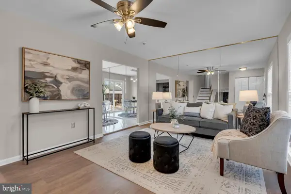 2012 English Oak Ct, WALDORF, MD 20601