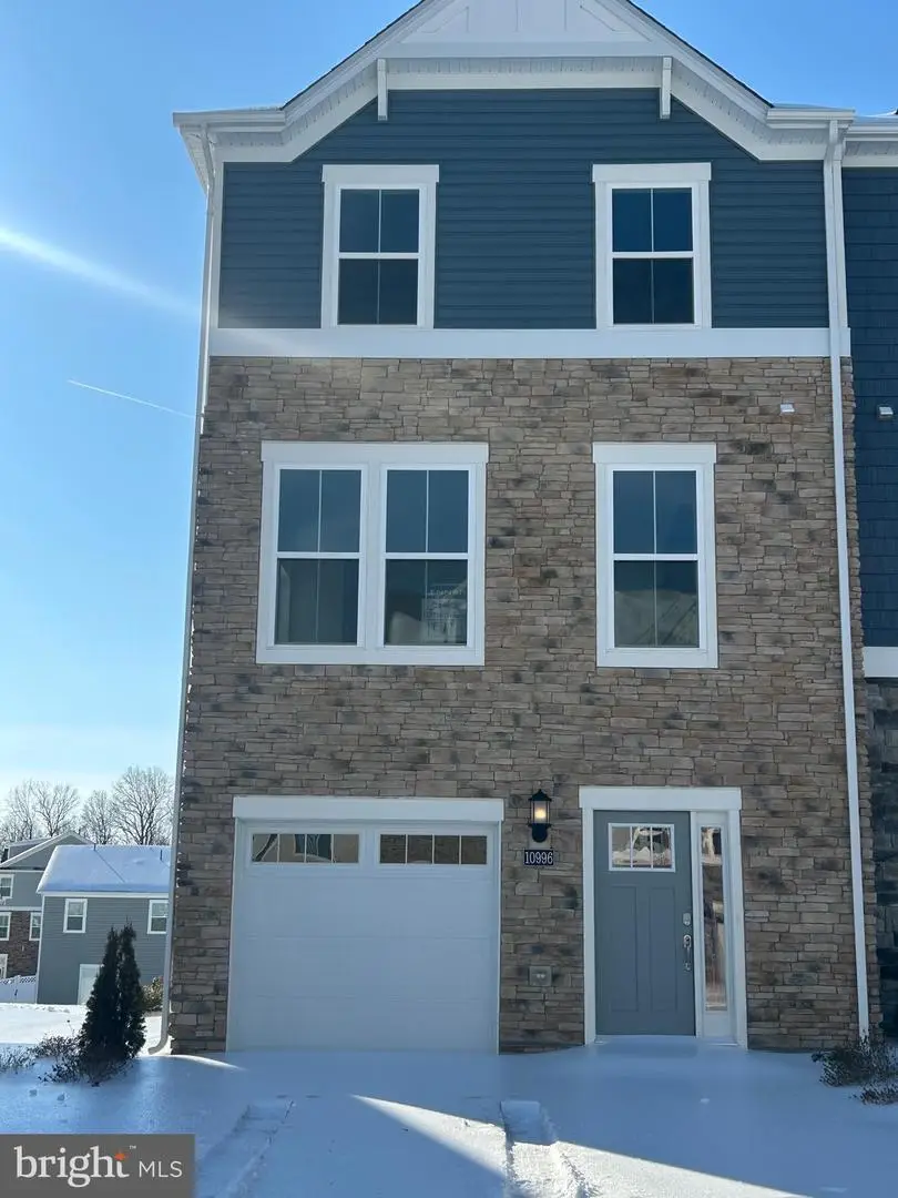 10996 Barnard Pl, White Plains, MD 20695 - Image #1