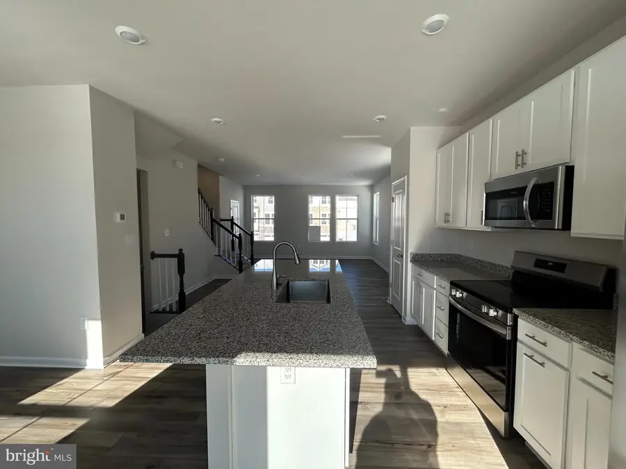 10996 Barnard Pl, White Plains, MD 20695 - Image #3