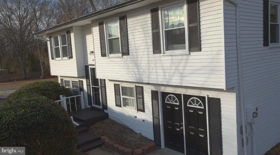 9 Wicklow Ct, Waldorf, MD 20602 - Image #2