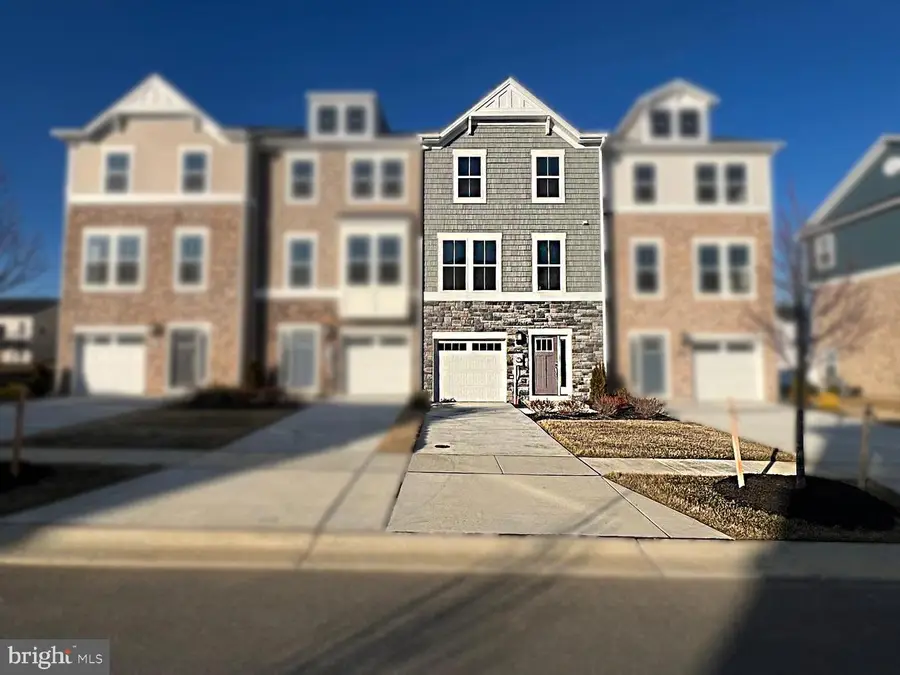 10990 Barnard Pl, White Plains, MD 20695 - Image #2