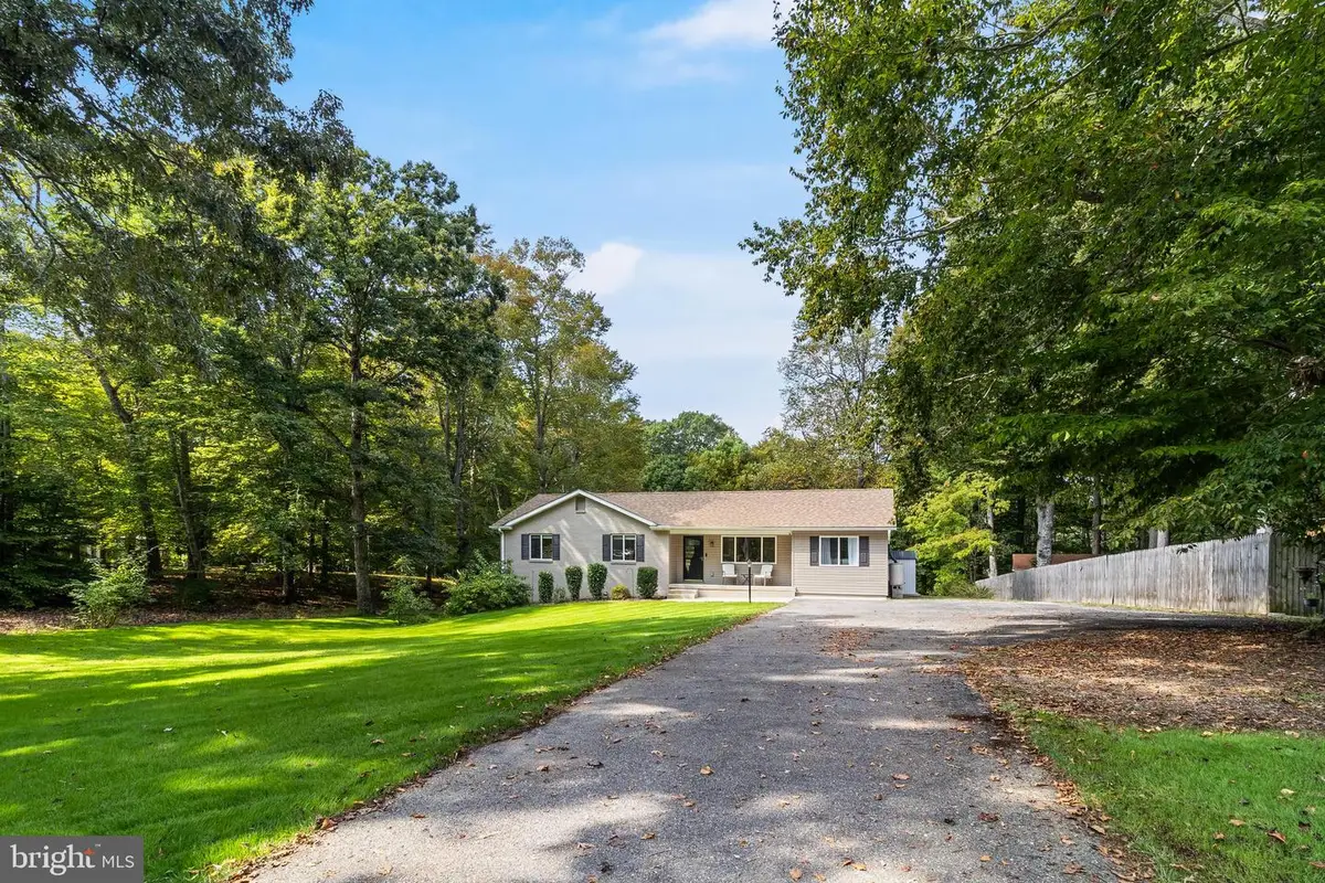 6945 Rose Ln, La Plata, MD 20646 - Image #1