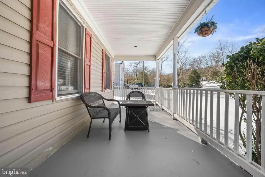 8653 Valley Dr, Waldorf, MD 20603 - #3