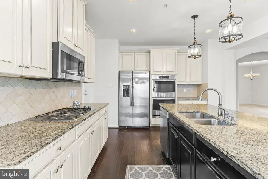 9260 Biscayne St, Waldorf, MD 20603 - #2