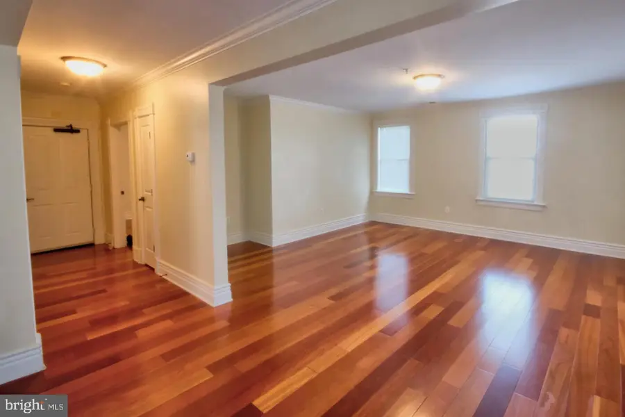 303 Charles St, La Plata, MD 20646 - #2