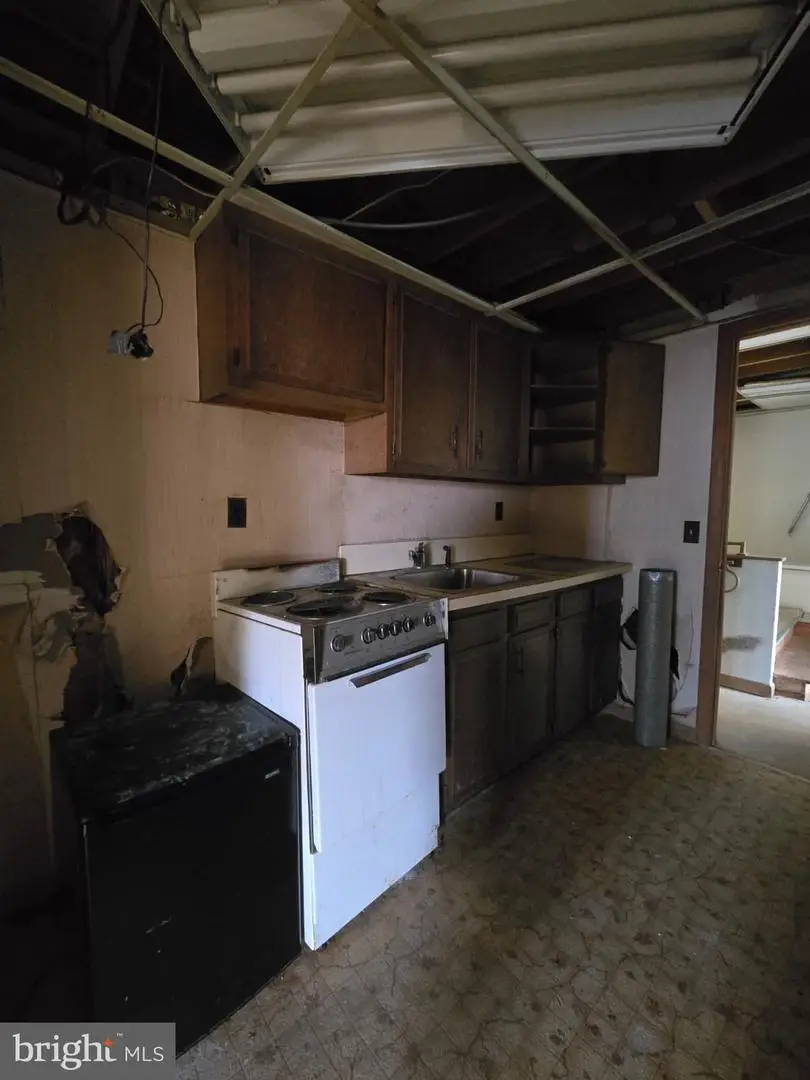 15410 Homeland Dr, Hughesville, MD 20637 - #2