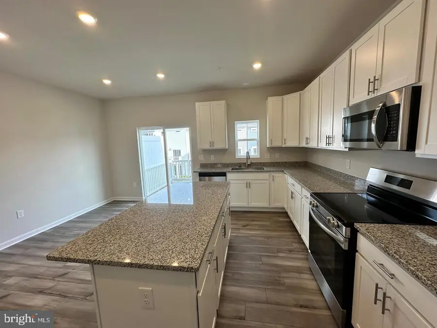 5556 Marksburg Pl, White Plains, MD 20695 - #3