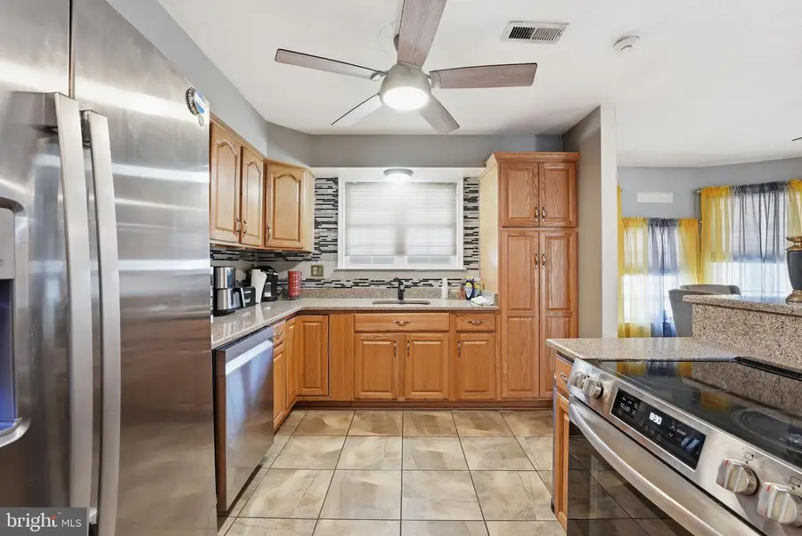 6870 Hawkins Gate Rd, La Plata, MD 20646 - #3