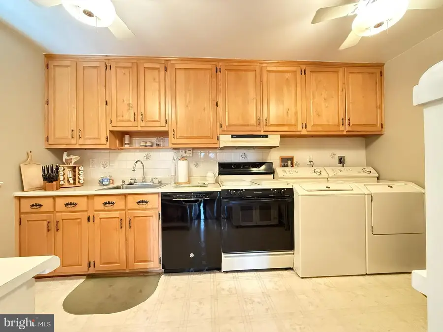 1111 Stone Ct, Waldorf, MD 20602 - #3