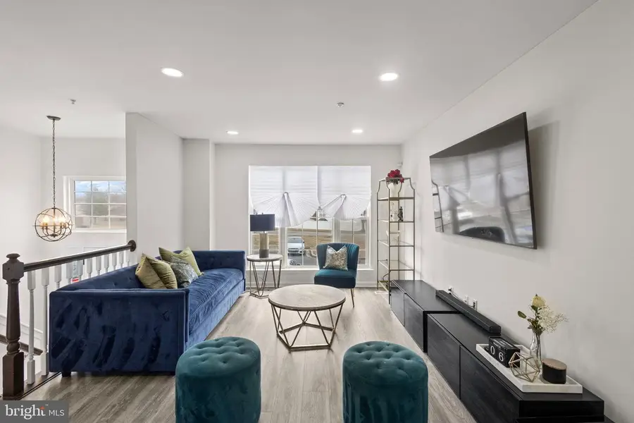 10906 W Point Pl, White Plains, MD 20695 - #3