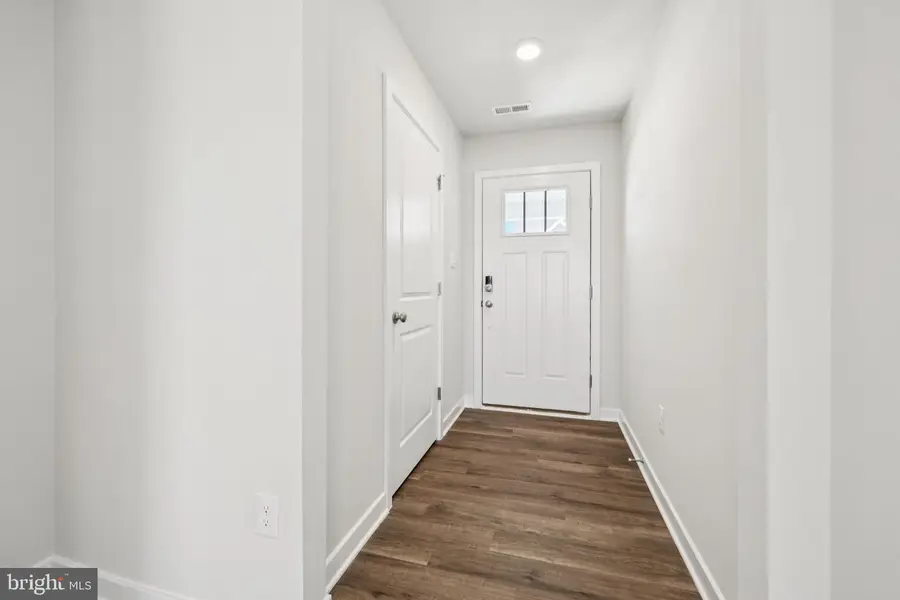 293 Long Branch Ln, La Plata, MD 20646 - #2