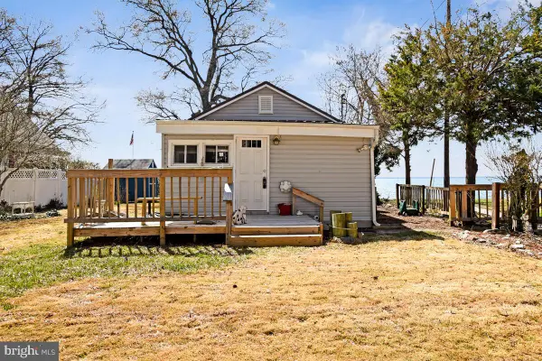 15401 Potomac River Dr, COBB ISLAND, MD 20625