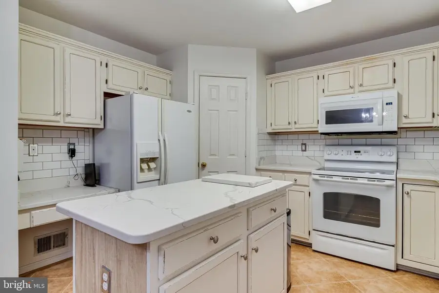 3074 Lake Hill Ct, Waldorf, MD 20603 - #3