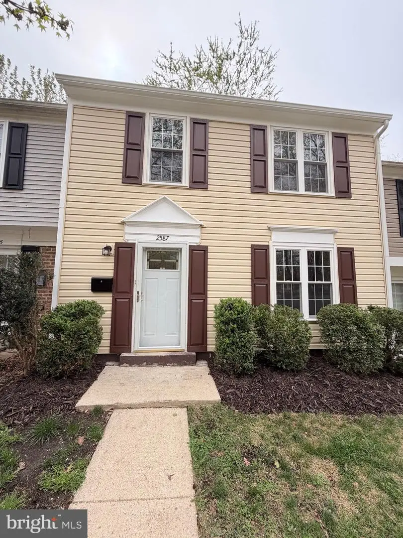 2587 Robinson Pl, Waldorf, MD 20602 - #1